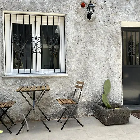 Il Cortiletto Apartment *